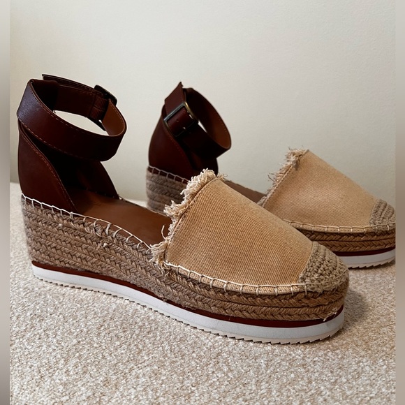 Nautica Espadrille Sandals - Picture 6 of 7